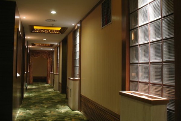 桑拿木吊顶专家：成都定制体验(桑拿木吊顶图片)